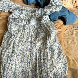 I have a ton of size small brand new clothes all size small ~ never worn ~